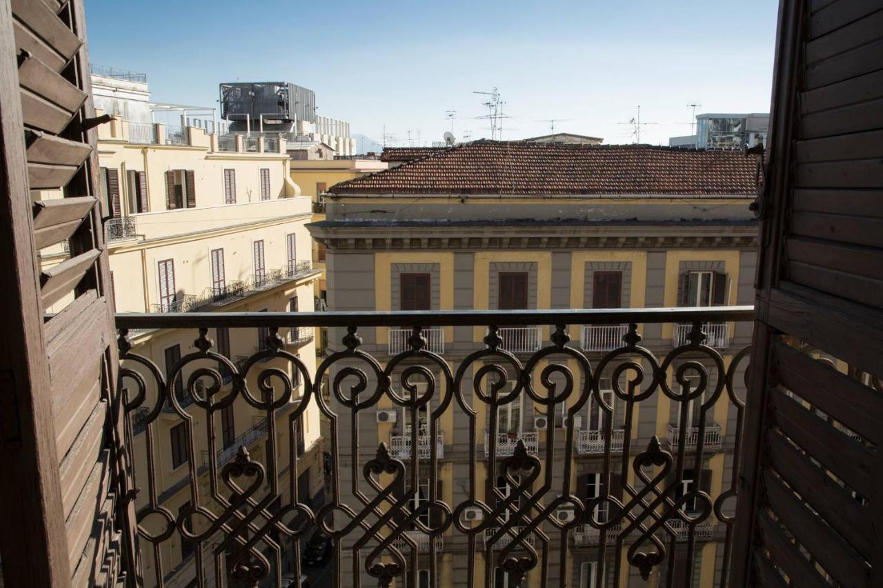 Bnb Al Centro E Meglio, Napoli Lägenhet Exteriör bild