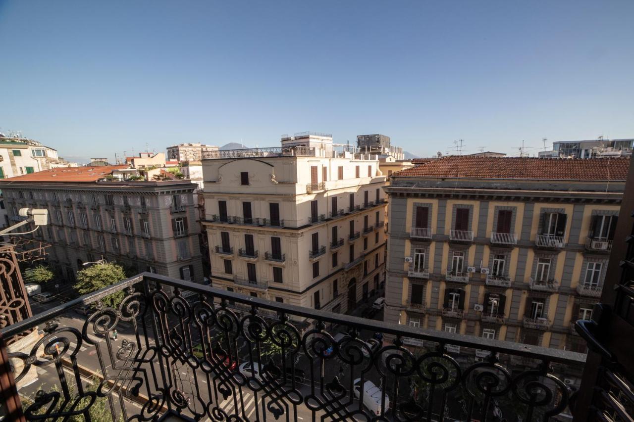 Bnb Al Centro E Meglio, Napoli Lägenhet Exteriör bild